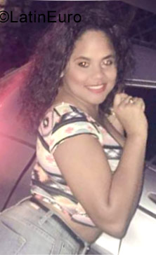 Date this sultry Dominican Republic girl Dahiania from Salcedo DO26628