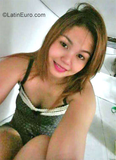 Date this sultry Philippines girl Grace from South Cotabato PH928