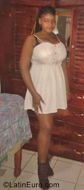 Date this sultry Jamaica girl Sexy from Montego Bay JM2366