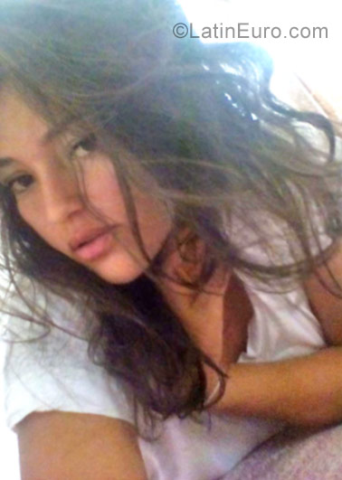 Date this charming Colombia girl Paola from Bucaramanga CO20530