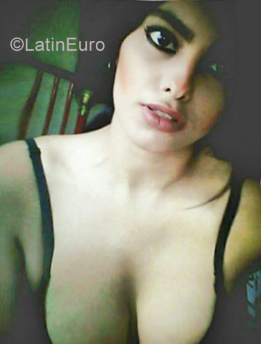 Date this stunning Colombia girl Laura from Barranquilla CO19839