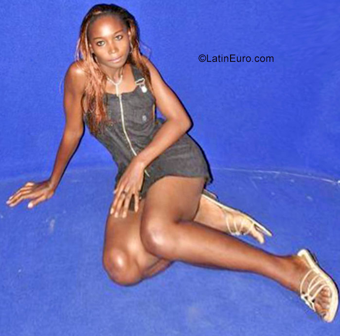 Date this stunning Cameroon girl Merveilled jordanie from Yaounde CM249