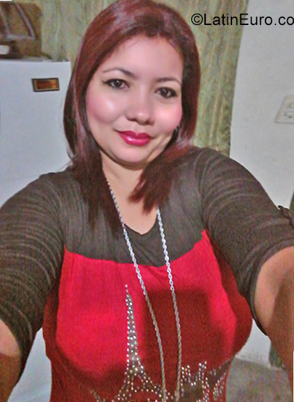 Date this lovely Honduras girl Wendy from San Pedro Sula HN2310