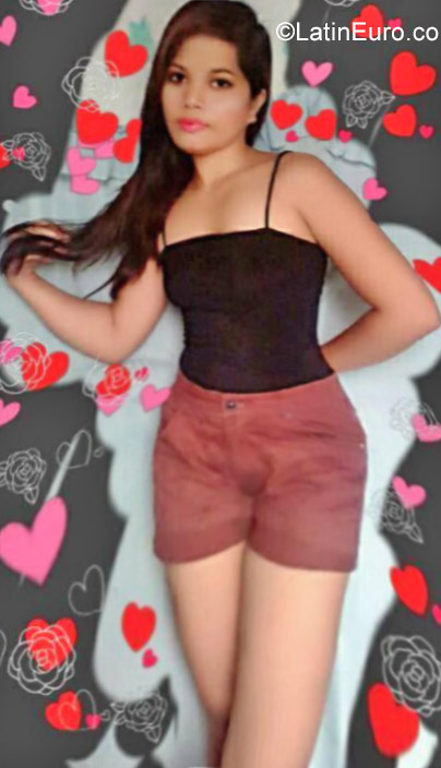 Date this funny Philippines girl Edna from Bacolod City PH947