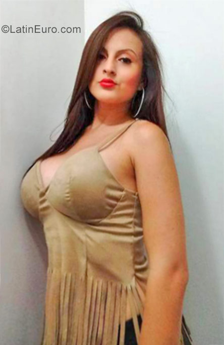 Date this lovely Colombia girl Pamela from Cali CO20272