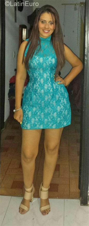 Date this nice looking Colombia girl Beviana from Ibague CO20281
