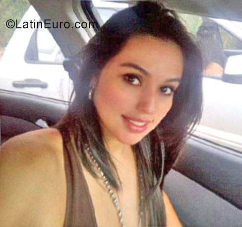 Date this gorgeous Colombia girl Tatiana from Cucuta CO20285
