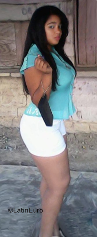 Date this lovely Dominican Republic girl Betania from Santo Domingo DO27519