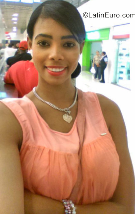 Date this exotic Dominican Republic girl Shantyel from Satiago DO27602