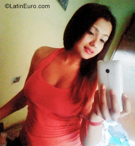 Date this charming Colombia girl Luisa from Pereira CO20668