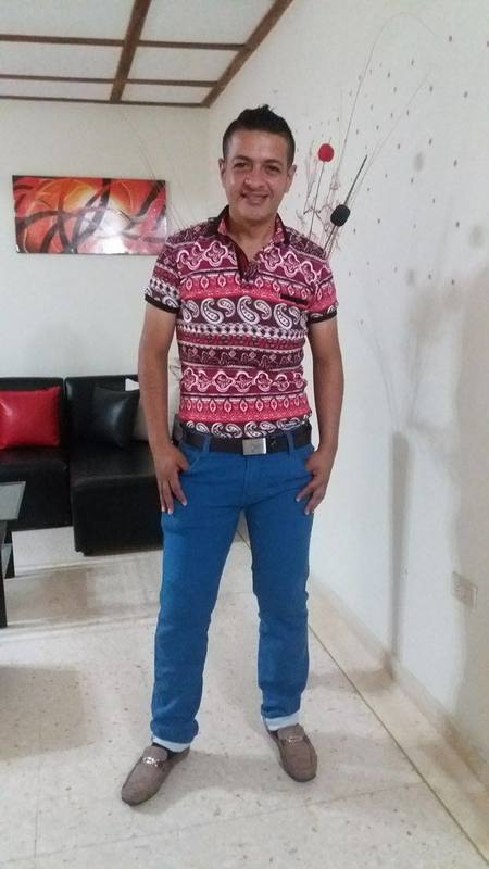Date this young Colombia man Allen farid from Barranquilla CO20710