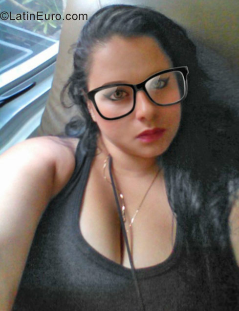Date this foxy Colombia girl Marcela from Medellin CO20719