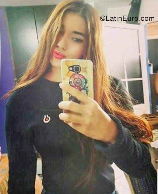 Date this funny Colombia girl Laura from Bucaramanga CO20867