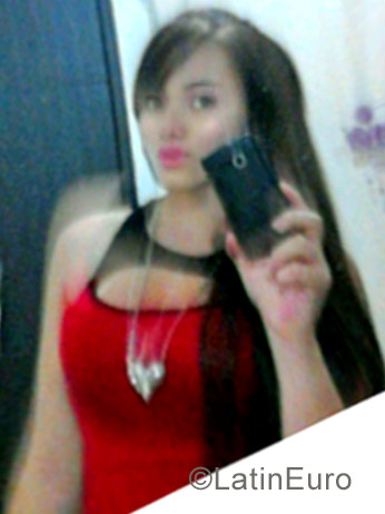 Date this beautiful Colombia girl Andrea from Pereira CO20869