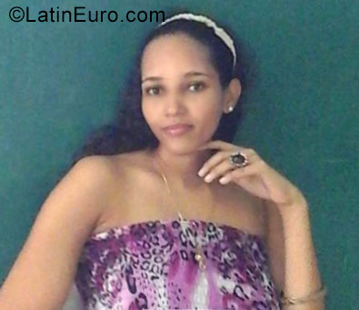 Date this delightful Dominican Republic girl Lynisbel from Santo Domingo DO28173