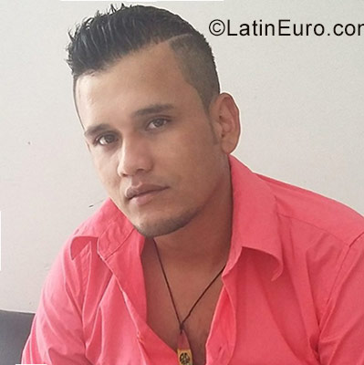 Date this hot Colombia man Eric from Tulua CO21061