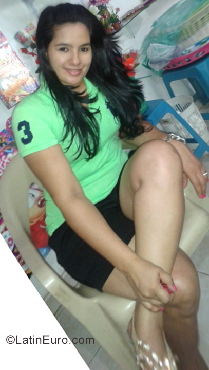 Date this young Colombia girl Maria from Valledupar CO21113