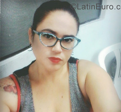 Date this good-looking Colombia girl Luz from Medellín CO21131
