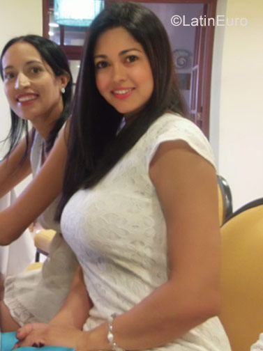 Date this young Colombia girl Claudia from Barranquilla CO21303