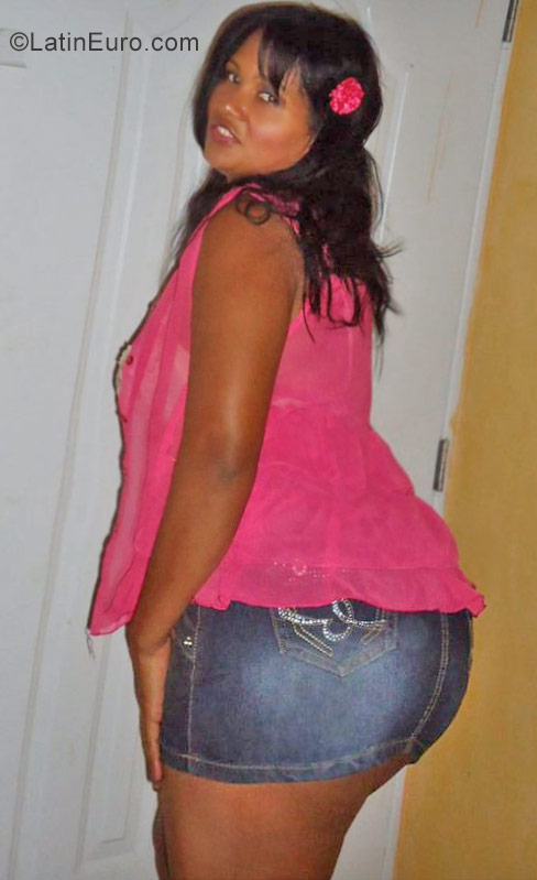 Date this beautiful Dominican Republic girl Awilda from Santo Domingo DO28577