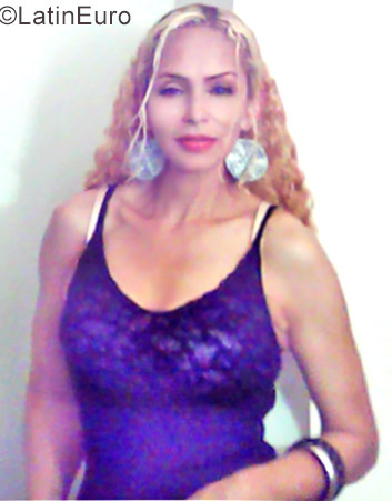 Date this happy Colombia girl Patricia from Bogota CO21376
