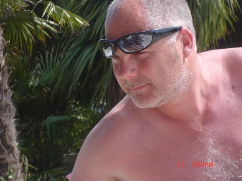Date this lovely United Kingdom man Tonyryan16 from London GB903