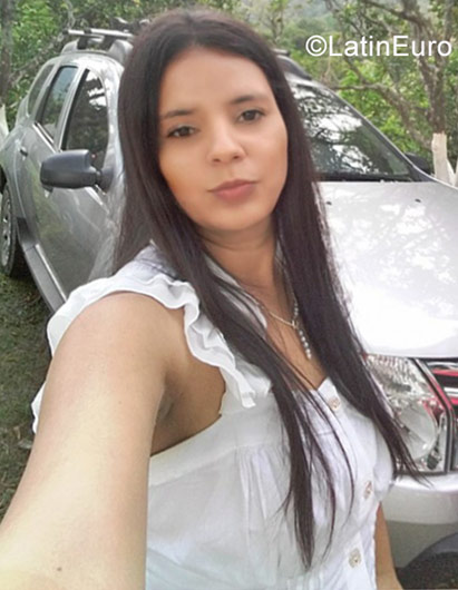 Date this tall Colombia girl Marly from Bucaramanga CO21612