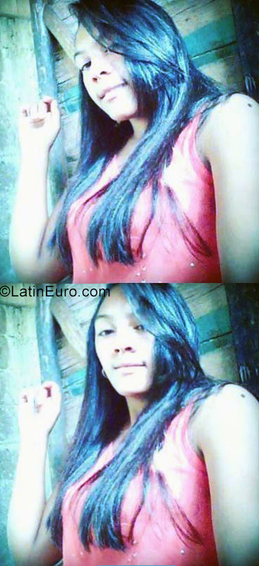 Date this young Dominican Republic girl MARIA ALTAGRACI from Monsenor Nouel DO28951
