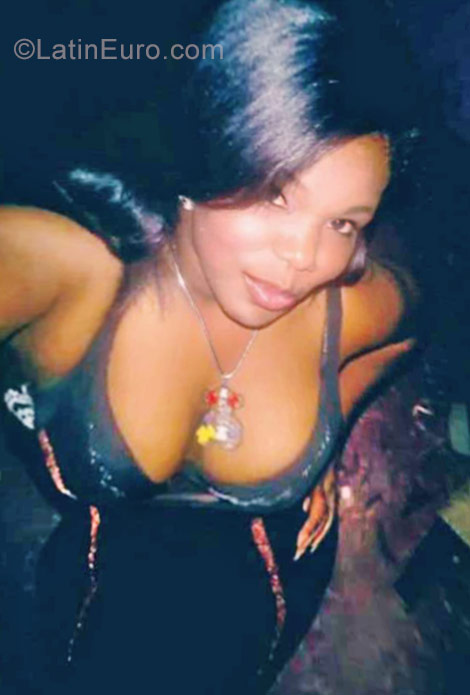 Date this stunning Dominican Republic girl Candy from Santo Domingo DO29058