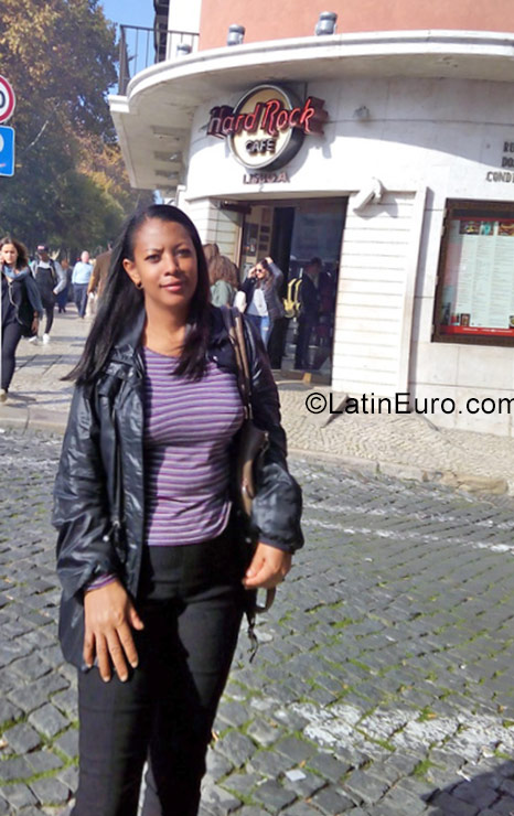 Date this attractive Dominican Republic girl Juana from San Juan DO29060