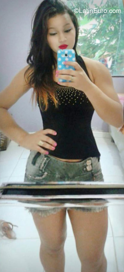 Date this delightful Brazil girl Leticia from Manaus BR10097