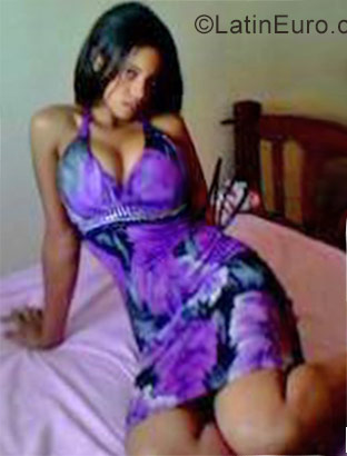 Date this good-looking Dominican Republic girl Jennifer from Santo Domingo DO29337