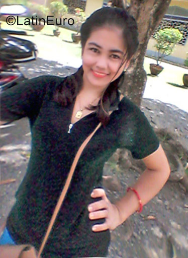 Date this georgeous Philippines girl Karen from Davao City PH966