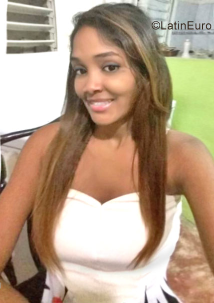 Date this exotic Dominican Republic girl Lucy from Santo Domingo DO29473