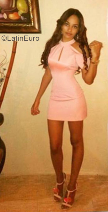 Date this young Dominican Republic girl Rosmery from Santo Domingo DO30520