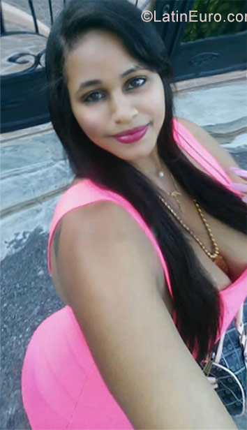 Date this lovely Dominican Republic girl Solangel from Puerto Plata DO29588