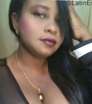 Date this attractive Dominican Republic girl Gelicia merlin from Mao DO29622
