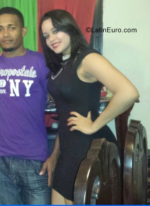Date this fun Dominican Republic girl Yenice from Santiago DO29647