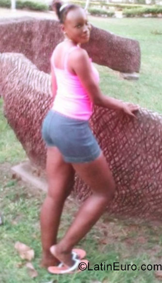 Date this young Jamaica girl Serena from Kingston JM2481