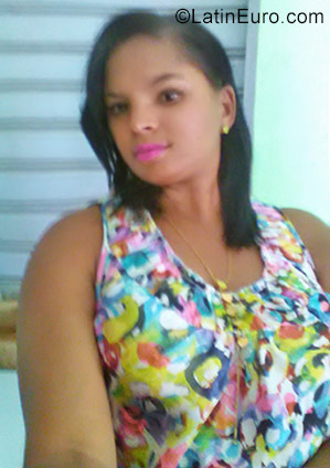 Date this exotic Dominican Republic girl Juana from Santo Domingo DO29690