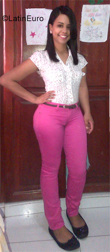 Date this young Dominican Republic girl Maite from Santo Domingo DO29716