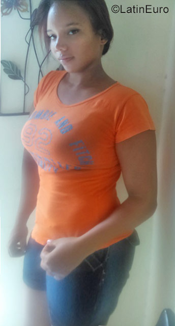 Date this lovely Dominican Republic girl Damaris from Puerto Plata DO29762