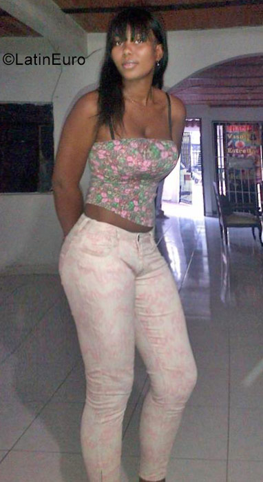 Date this sultry Colombia girl Ana maria from Cali Valle CO22065