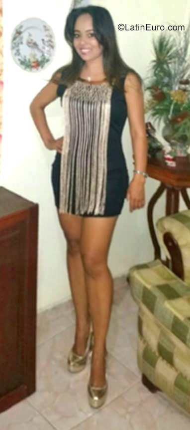 Date this fun Dominican Republic girl Mary from Santo Domingo DO29778