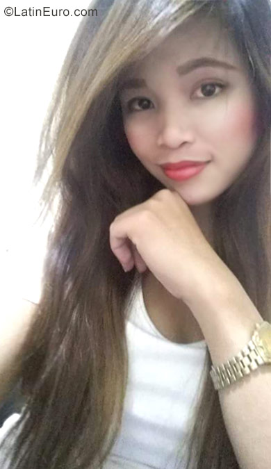 Date this georgeous Philippines girl Jen from Manila PH975