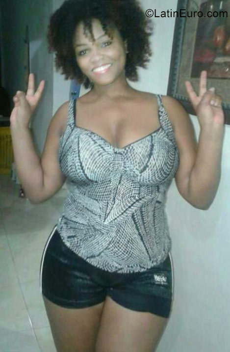 Date this charming Dominican Republic girl Juana from Santo Domingo DO29820