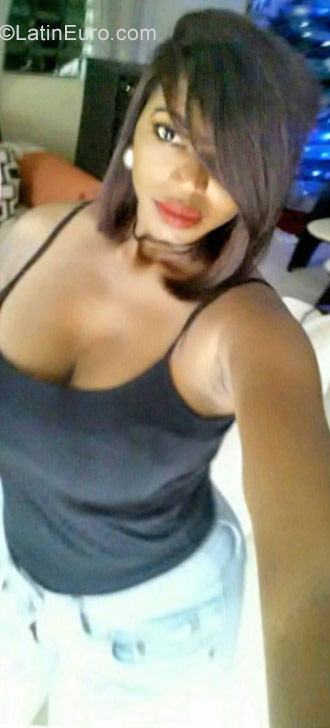 Date this attractive Dominican Republic girl Shanelly from Santo Domingo DO29846