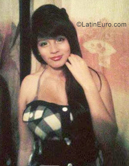 Date this georgeous Colombia girl Laura from Medellin CO22158