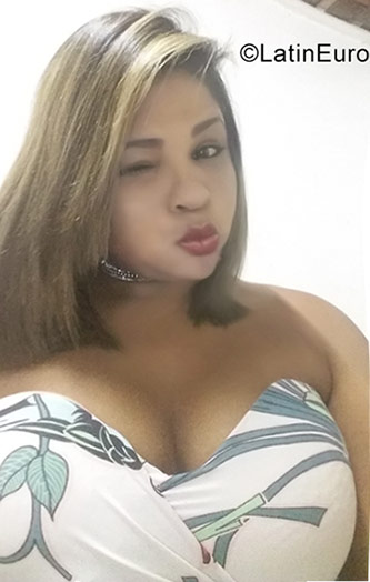 Date this hot Brazil girl Edna from Igarassu BR10222