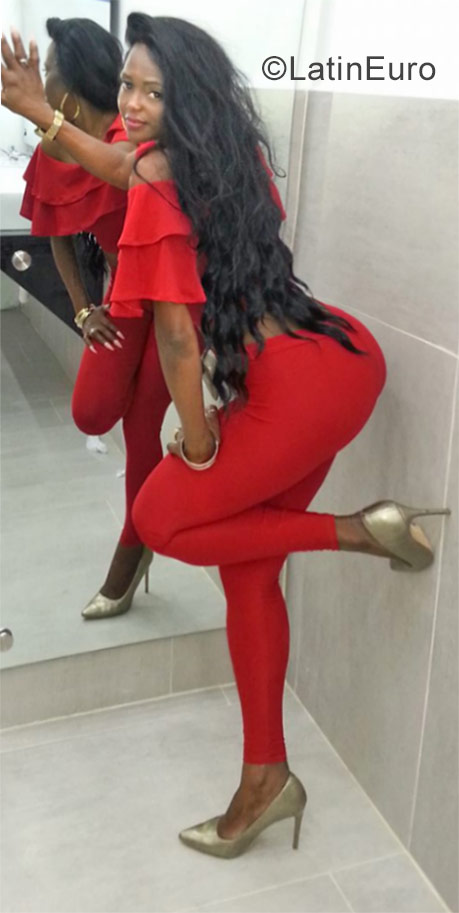 Date this tall Dominican Republic girl Diony from Puerto Plata DO30089